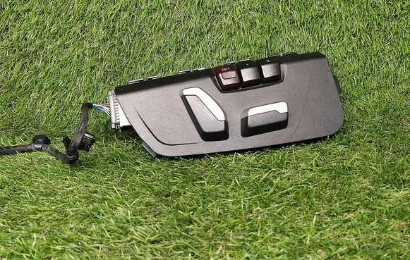 BMW 4 F36 Gran coupe Seat control switch 9382444 938244401