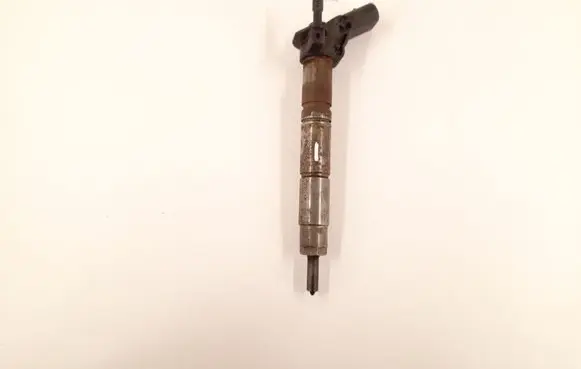 Mercedes-Benz ML W164 Fuel injector 6420700587 6420701987