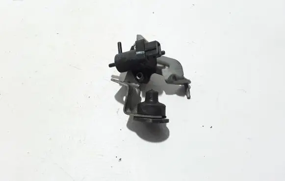 Renault Laguna III Turbo solenoid valve 8200762597
