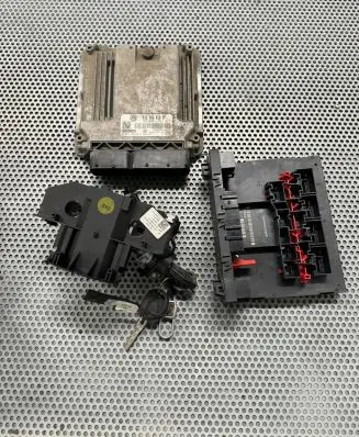 Volkswagen Caddy Engine control unit/module 03G906016HN 1039S10847 0281012272