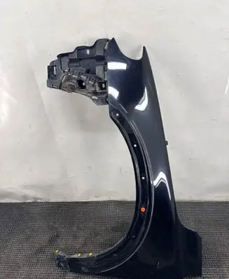 Volvo XC70 Fender 45200