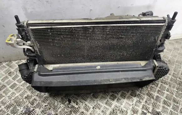 Volvo V50 Radiator set 