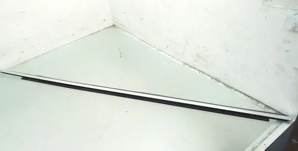 Audi A4 S4 B6 8E 8H Front door glass trim molding 8H0839478A 8H0839477A
