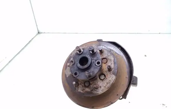 Mitsubishi Pajero Front wheel hub spindle knuckle