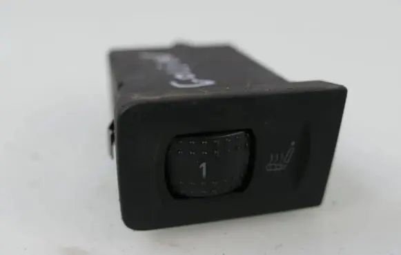 Volkswagen Golf IV Seat heating switch 1J0963563B