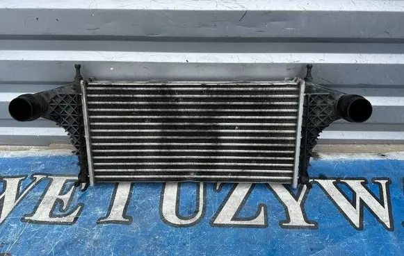 Mercedes-Benz X-class W470 Coolant radiator a4705000300
