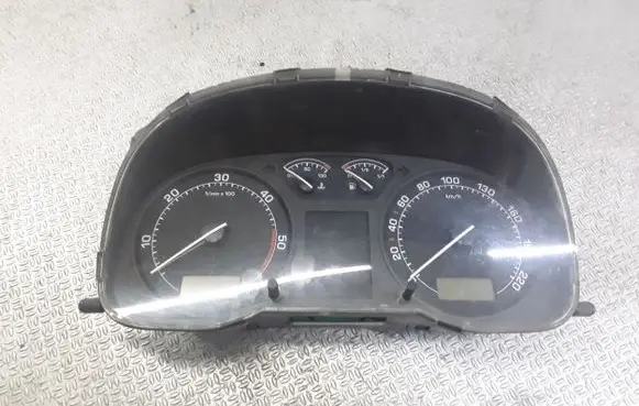 Skoda Octavia Mk1 (1U) Speedometer (instrument cluster) 1UO920811F
