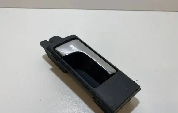 Audi A6 S6 C4 4A Front door interior handle 4A0837020