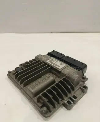 Chevrolet Captiva Engine control unit/module 25187592 28338455 96951477