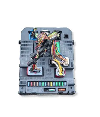Peugeot 207 Fuse module 9663798280