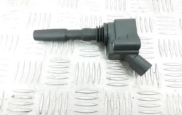 Seat Leon (5F) High voltage ignition coil 04E905110K