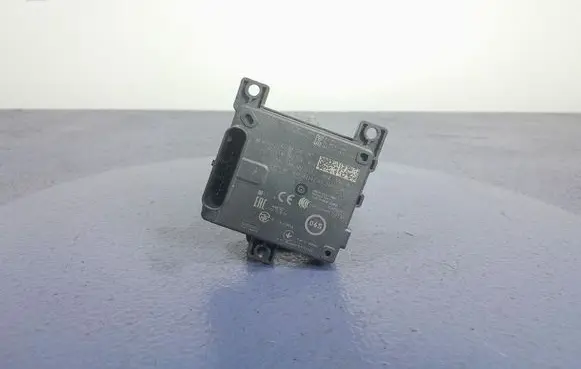 Skoda Octavia 985 Distronic sensor radar 5WA907550