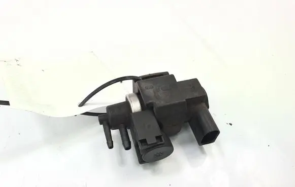 Audi A8 S8 D3 4E Turbo solenoid valve 059906628