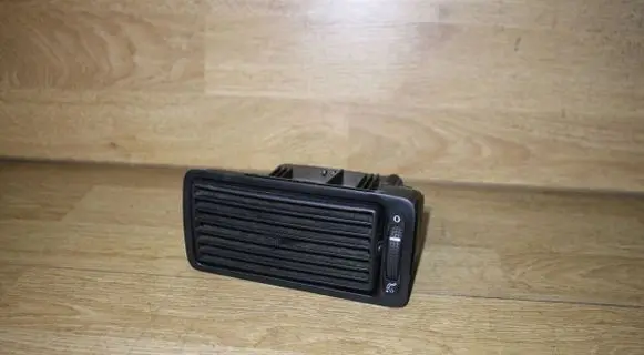 Volkswagen Golf IV Dashboard side air vent grill/cover trim 1J1819704C