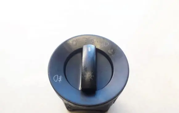 Volkswagen Polo Light switch 6Q0941531B