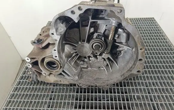 Nissan Almera Tino Manual 5 speed gearbox