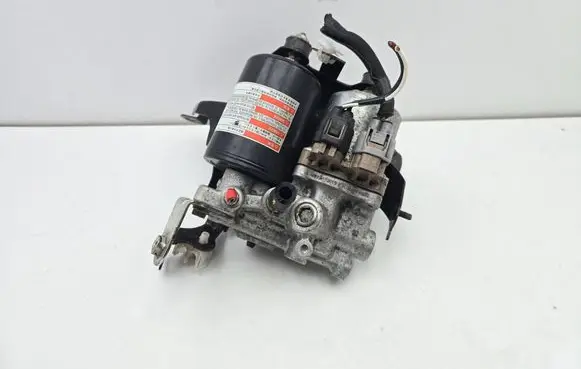 Toyota Prius+ (ZVW40) ABS Pump 4707012010