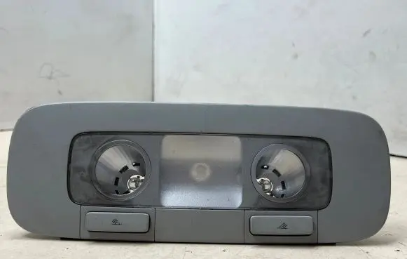 Volkswagen PASSAT B6 Rear seat light 947291C