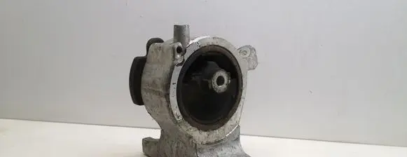 Honda Insight Engine mount bracket