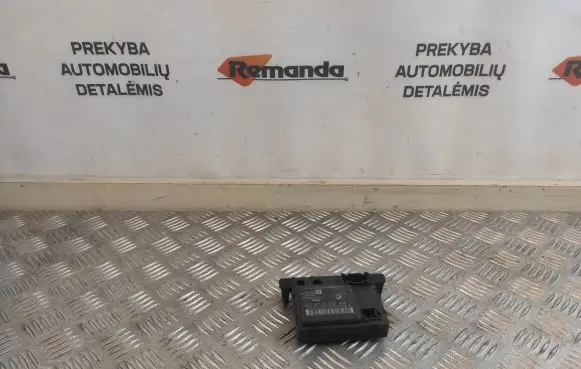 Mercedes-Benz Sprinter W906 Door control unit/module A9068204126 00005228D0