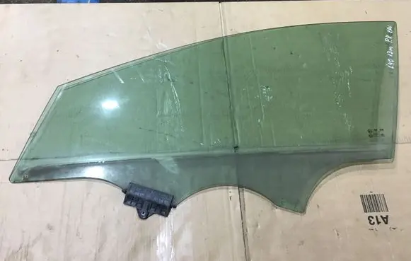 Hyundai i40 Front door window glass four-door