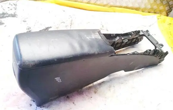 Toyota Avensis T270 Armrest 58856-05010