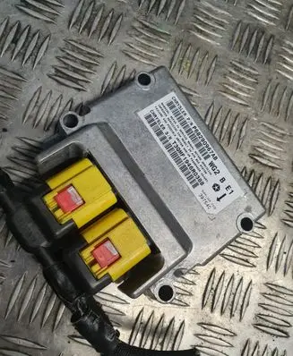 Jeep Grand Cherokee (WJ) Airbag control unit/module P68290967AB