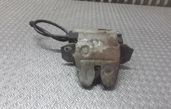 Mercedes-Benz C W203 Tailgate/trunk/boot lock/catch/latch 