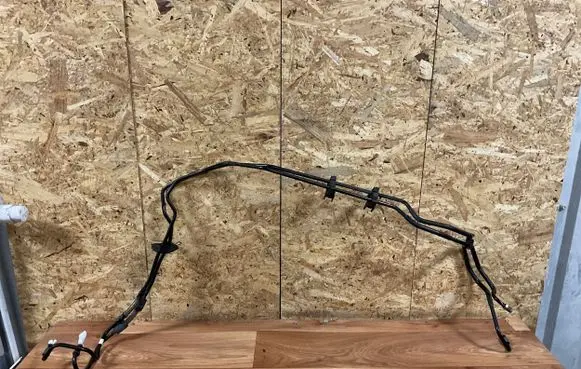 Volkswagen Touareg II Brake booster pipe/hose 16897