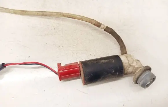 Toyota Avensis T250 Windscreen/windshield washer pump 