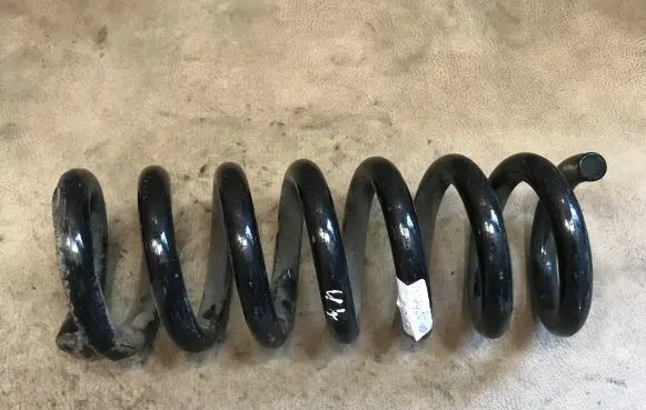 Mercedes-Benz E A207 Rear coil spring