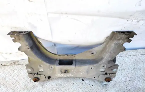 Renault Clio III Front subframe