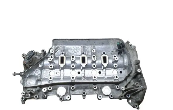 Renault Trafic III (X82) Rocker cam cover 130C07962R