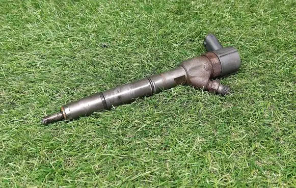 KIA Ceed Fuel injector 338002A400