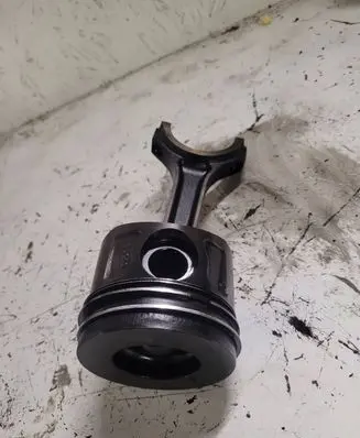 Fiat Ducato Piston with connecting rod