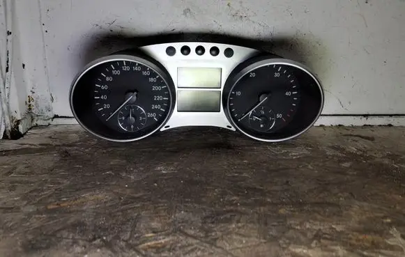 Mercedes-Benz ML W164 Speedometer (instrument cluster) A2515402648 A2C53164751