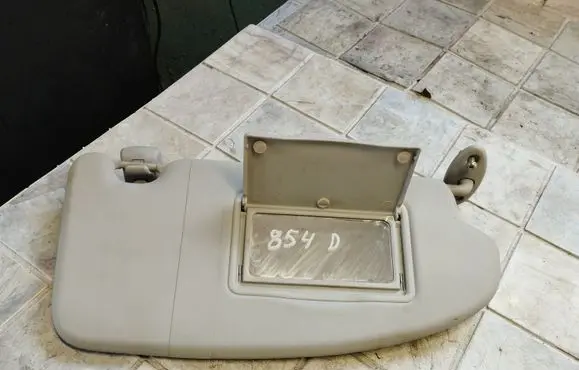 Ford Focus Sun visor