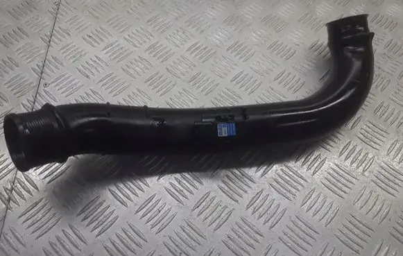 Volvo S40, V40 Air intake hose/pipe 30620813