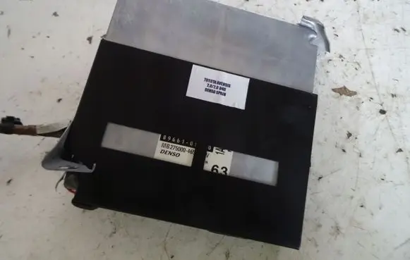 Toyota Avensis T250 Engine control unit/module 8966105630
