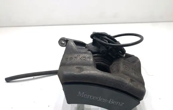 Mercedes-Benz A W176 Front brake caliper 