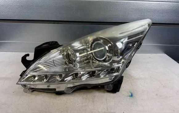 Peugeot 3008 I Headlight/headlamp 9672682780