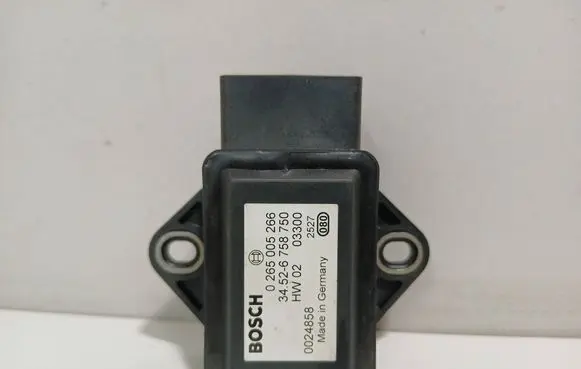 BMW 5 E60 E61 ESP acceleration yaw rate sensor 0265005266 0024858