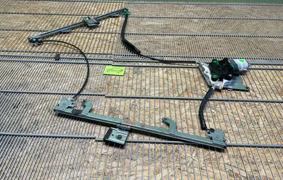 Mercedes-Benz G W461 W463 1st Gen Front door window regulator with motor A4637201346
