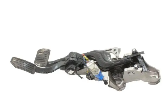 Ford Mondeo MK IV Pedal assembly 697982G