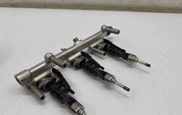 Fuel injectors set