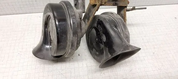 Volkswagen Polo Horn signal 000209
