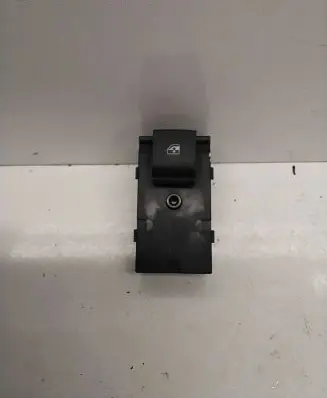 Opel Mokka Electric window control switch 13301888