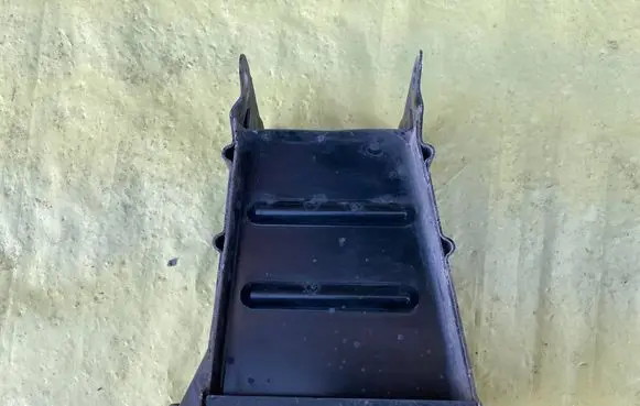 Mercedes-Benz A W169 Front bumper mounting bracket 130500210