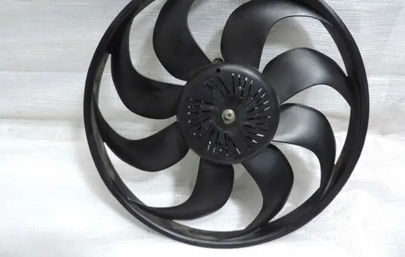 Ford Focus Electric radiator cooling fan 5000921