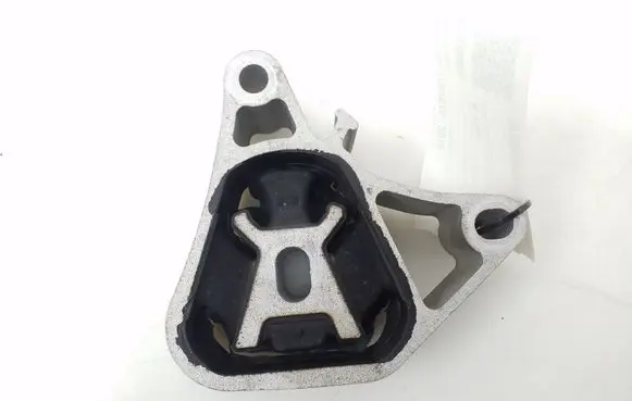 Mercedes-Benz A W176 Engine mount bracket A2462400809
